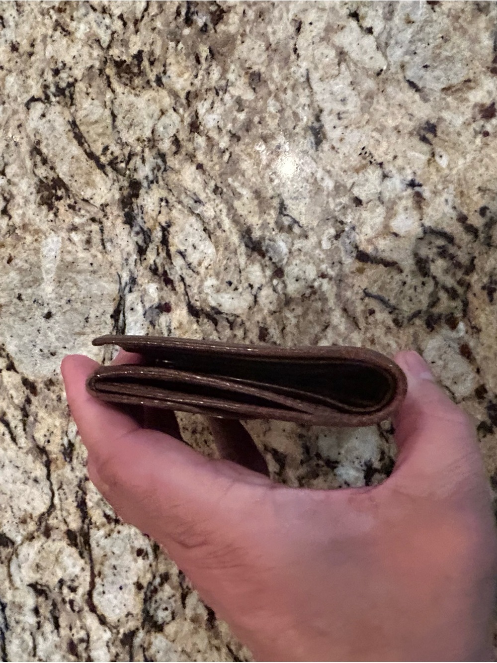 GUCCI Brown Folding Wallet Leather - Picture 10 of 10